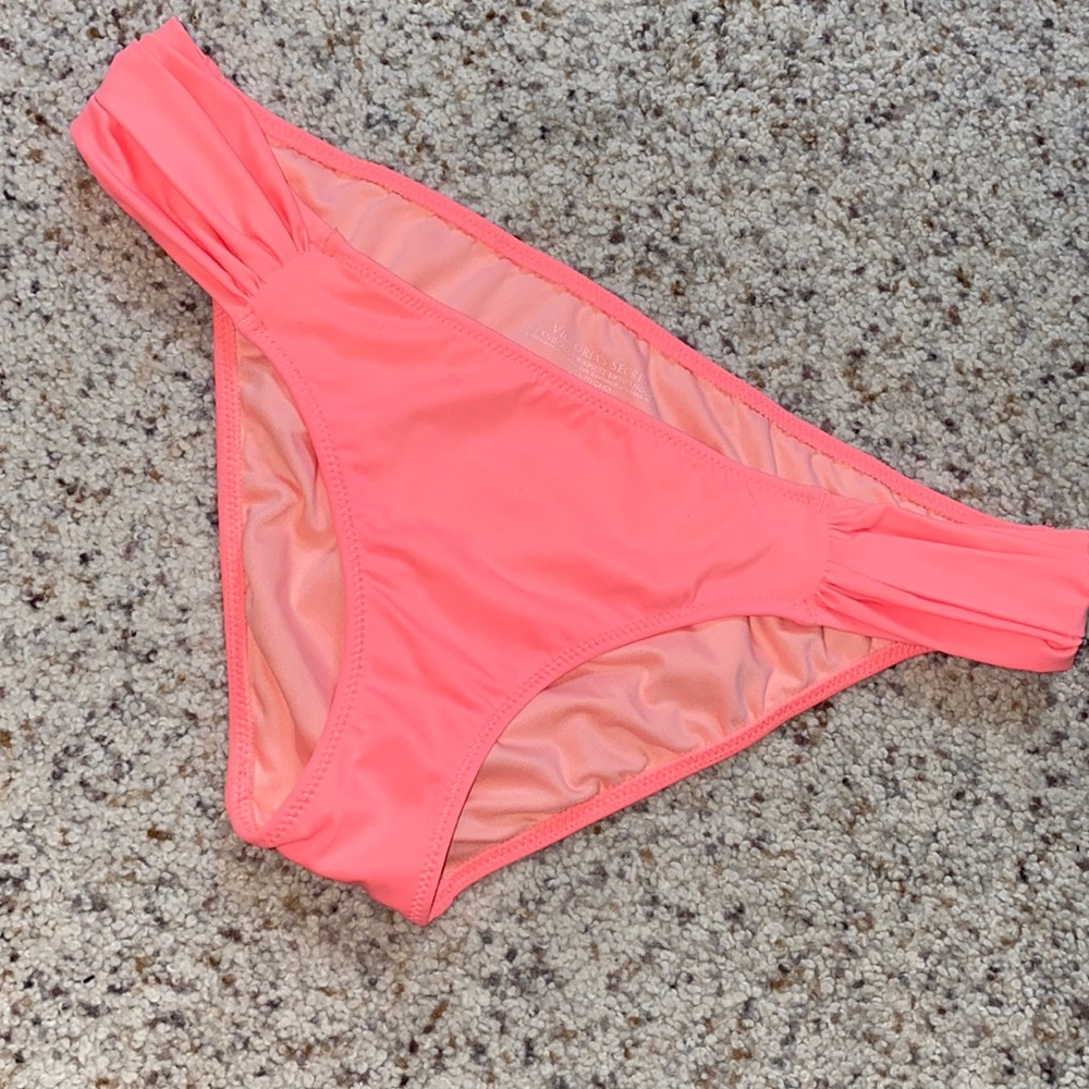 victoria’s secret bikini bottoms